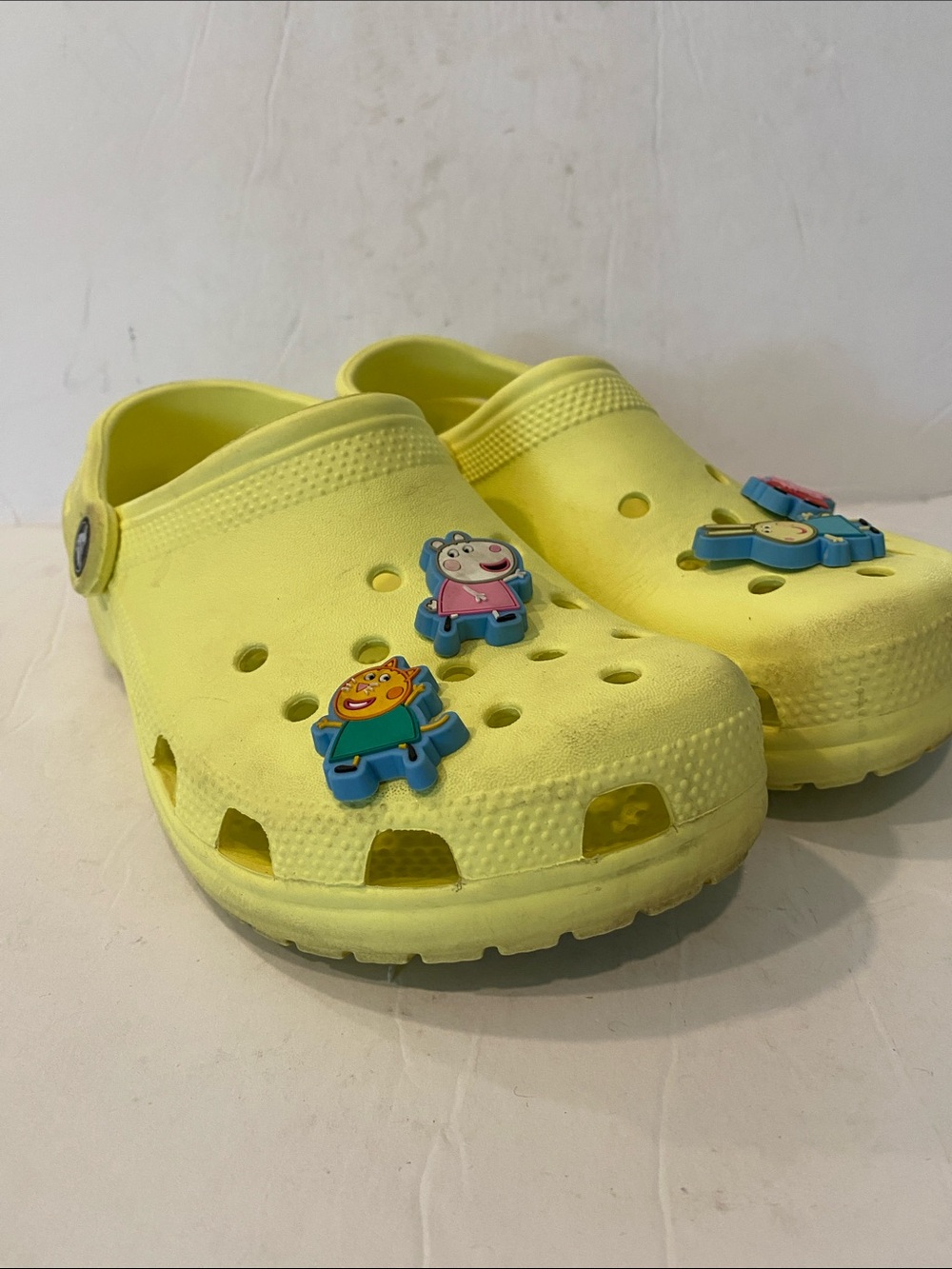 Croc Yellow Clogs with Peppa Pig Charms